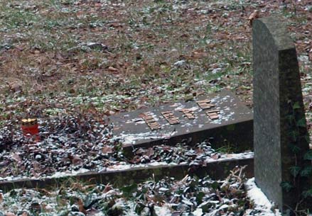 Jüdischer Friedhof Neustadt, neues Grab © Kô-Sen