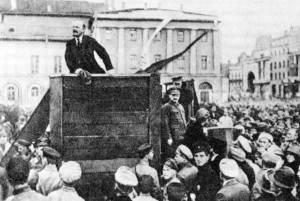 Lenin mobilisiert mit seinen Ideen die Massen.Foto: Grigori Petrowitsch Goldstein (1870-1941)